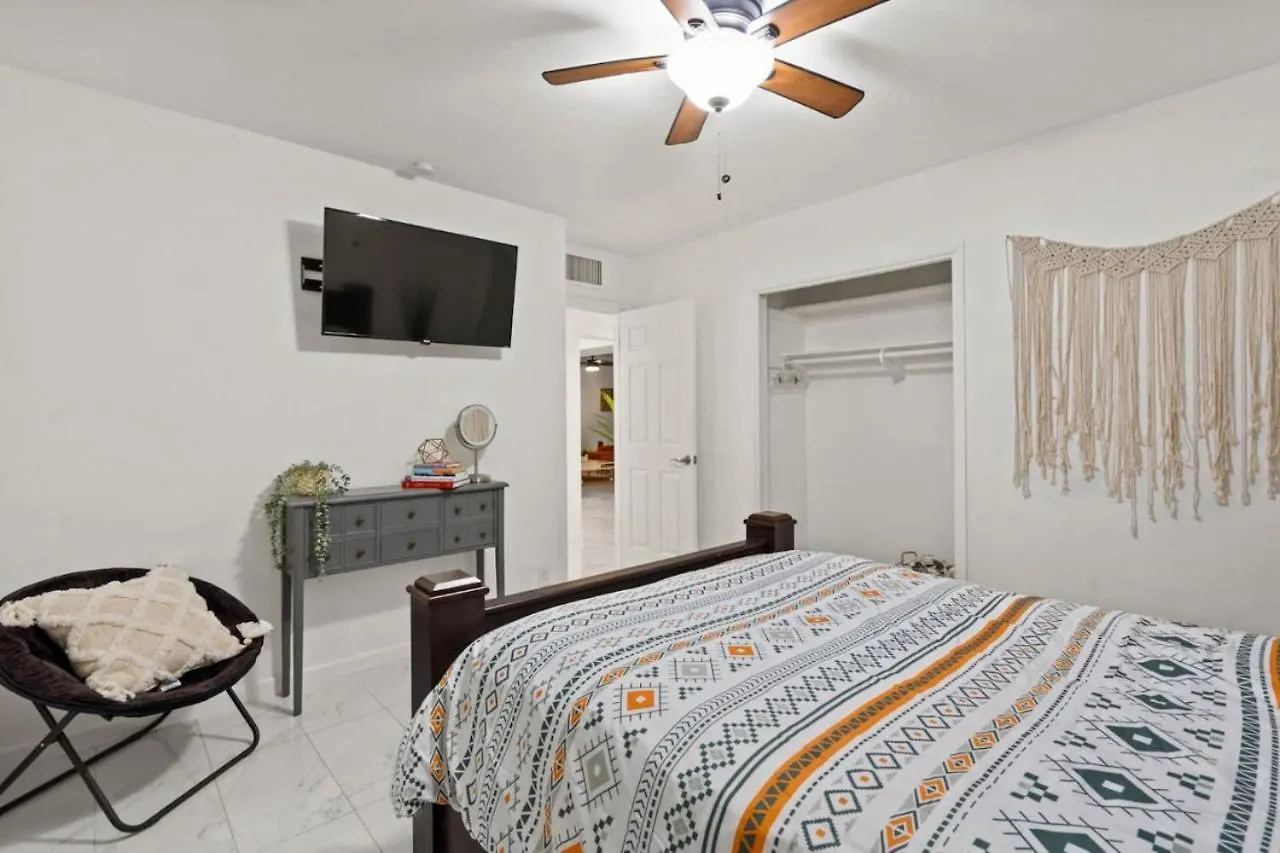 Dom wakacyjny Oak Scottsdale - Boho Scottsdale Oasis Getaway-Pool-Hottub-Zenroom Stany Zjednoczone Ameryki